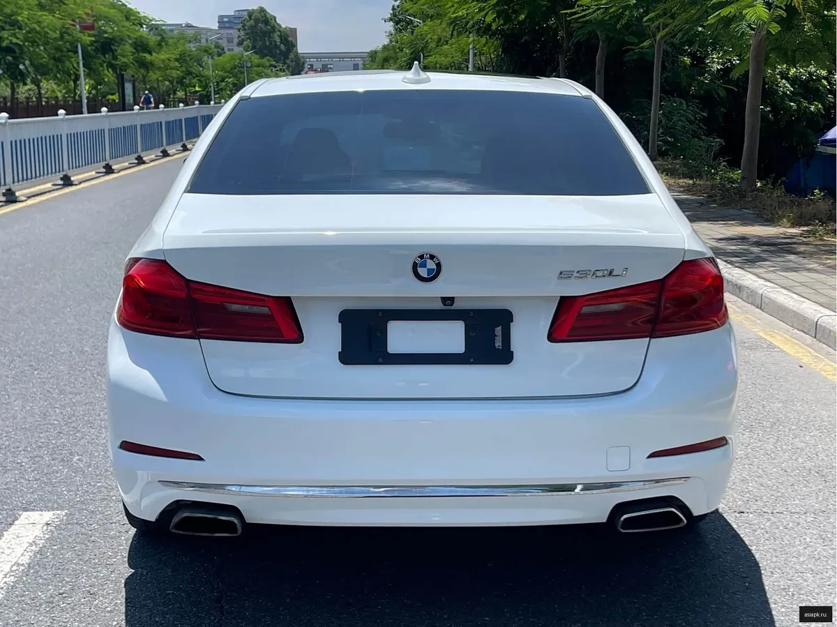 BMW 5-Series 5