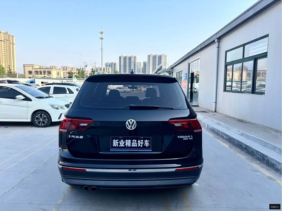 Volkswagen Tiguan L 6