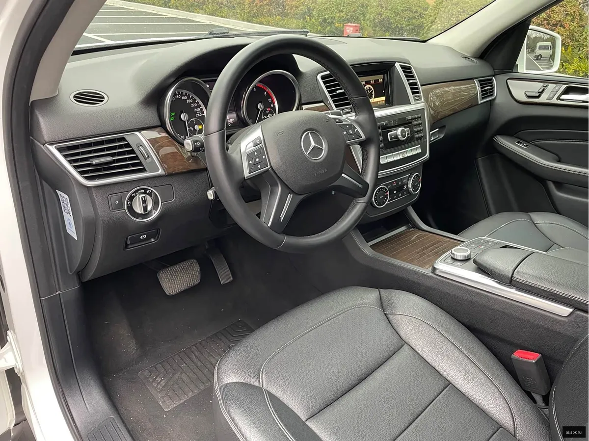 Mercedes-Benz M-Class 5