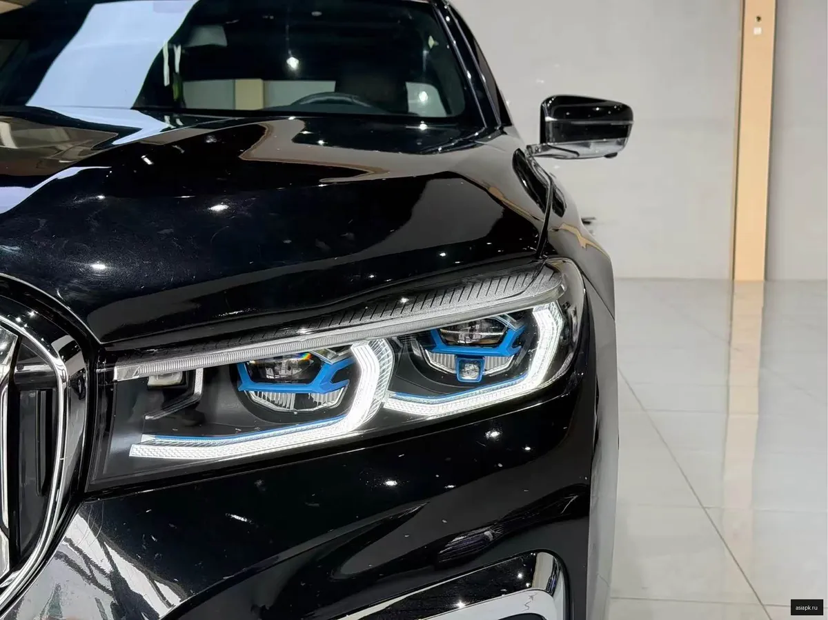 BMW 7-Series 3