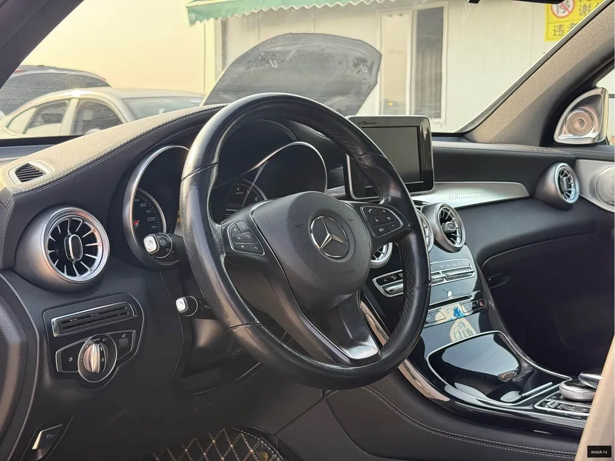 Mercedes-Benz GLC Coupe 5