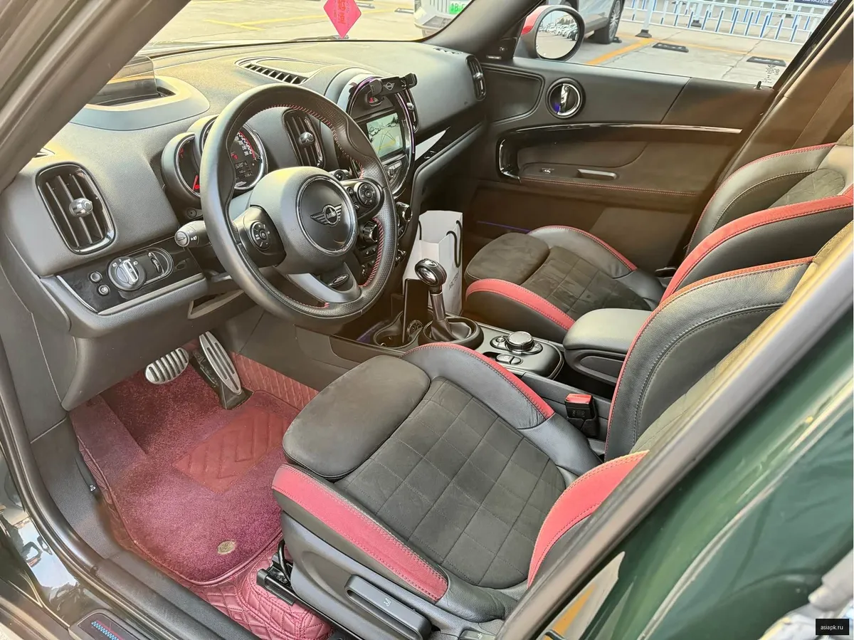 MINI Hatch 4