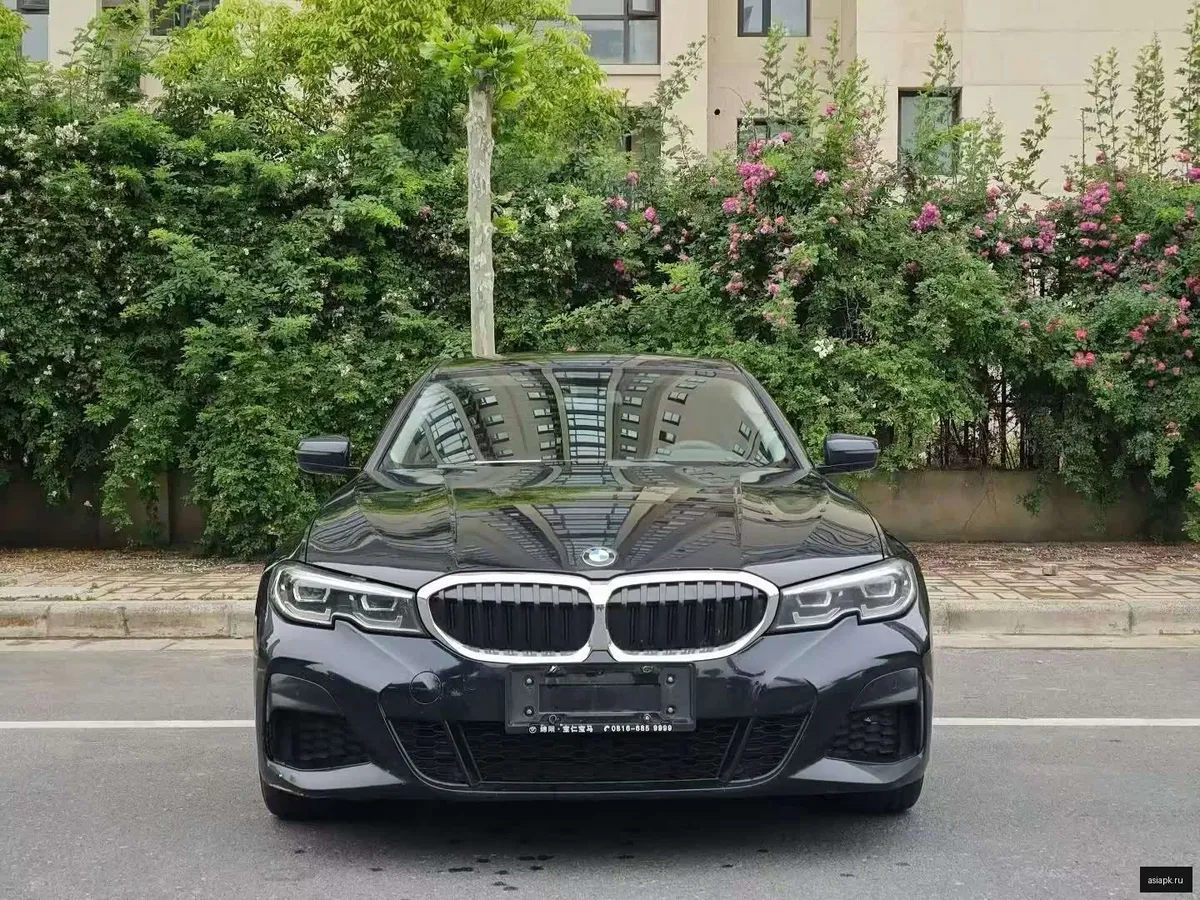BMW 3-Series 2