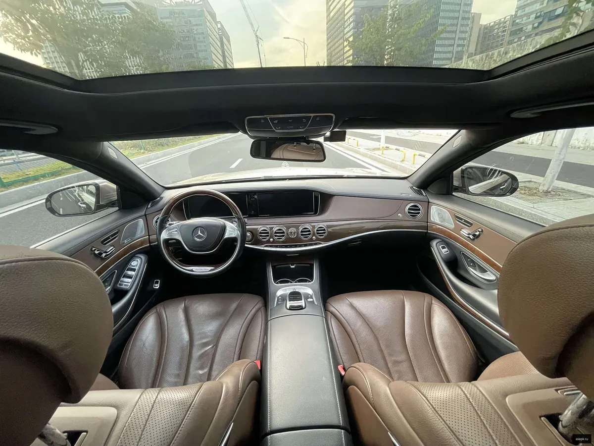 Mercedes-Benz S-Class 5