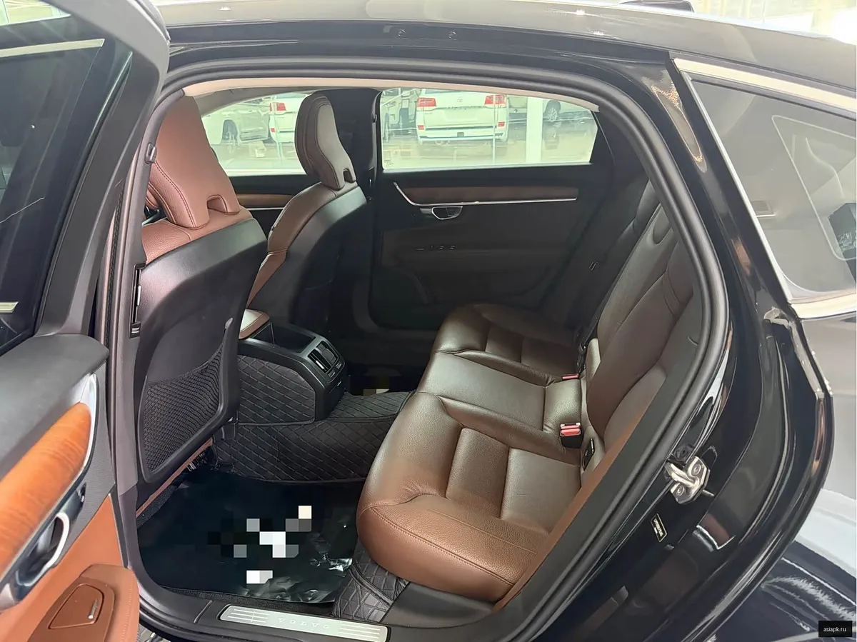 Volvo S90 5