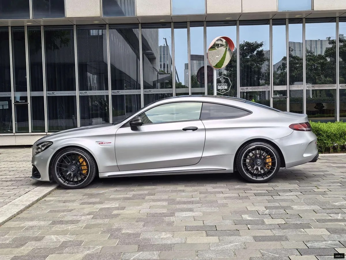 Mercedes-Benz C-Class 6