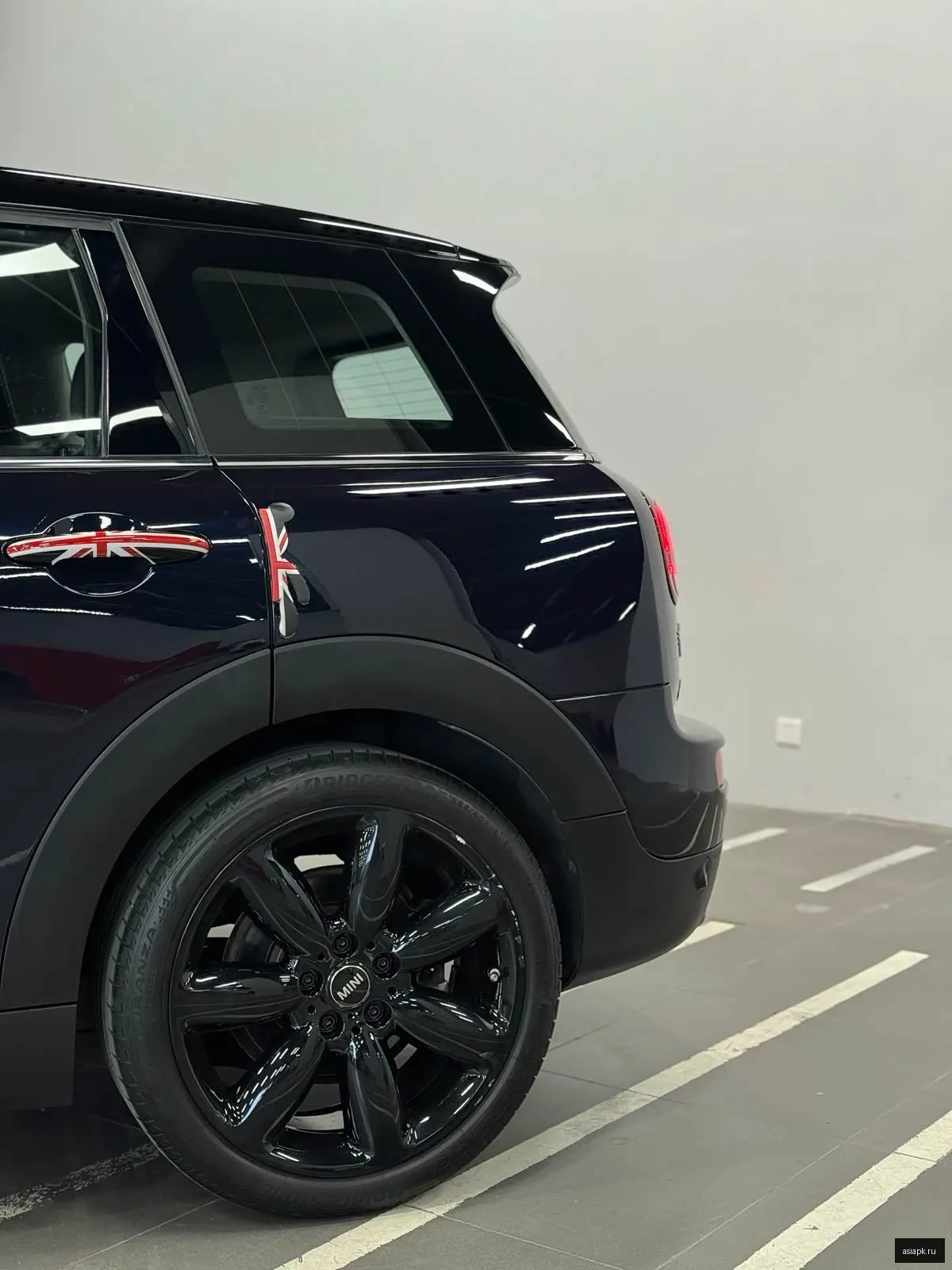 MINI Hatch 4
