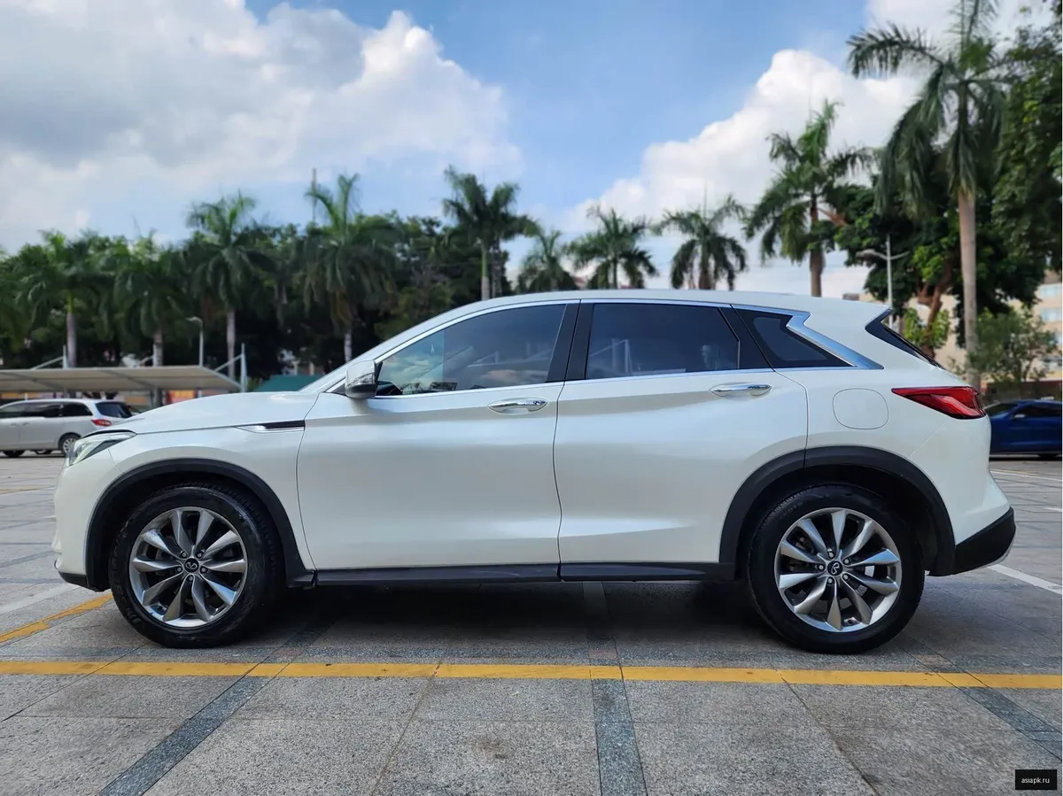 Infiniti QX50 4