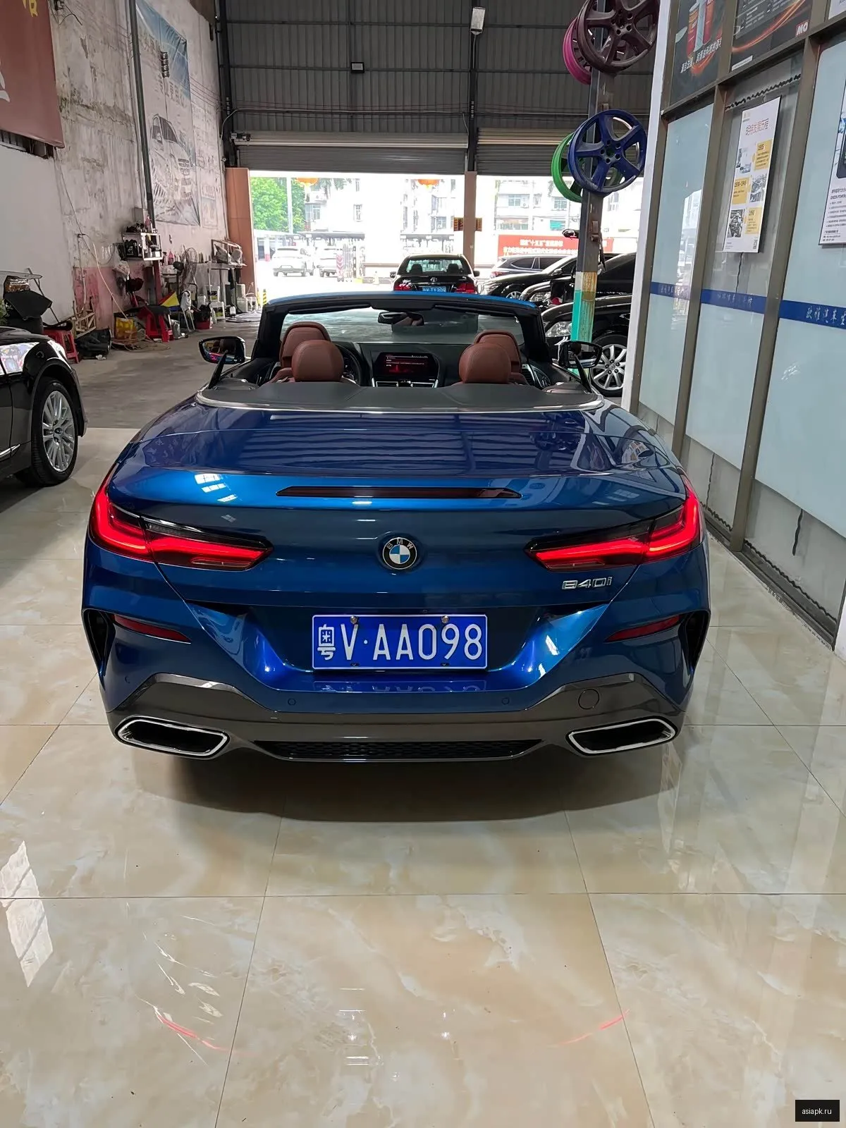 BMW 8-Series 5