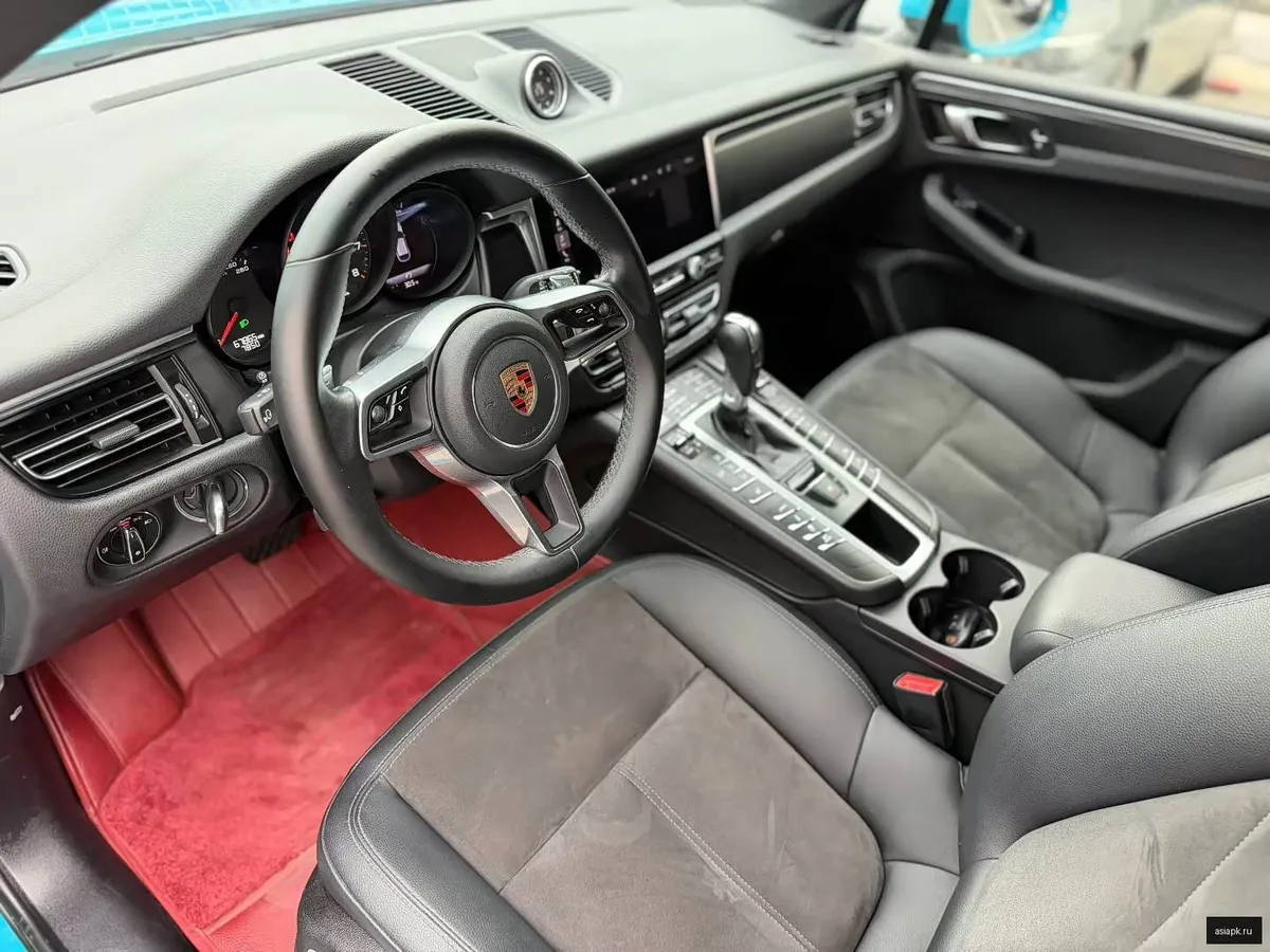 Porsche Macan 2