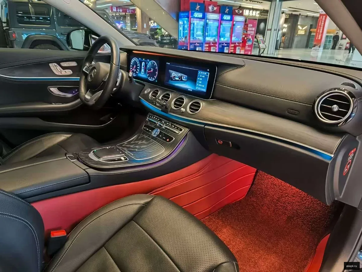 Mercedes-Benz E-Class 5