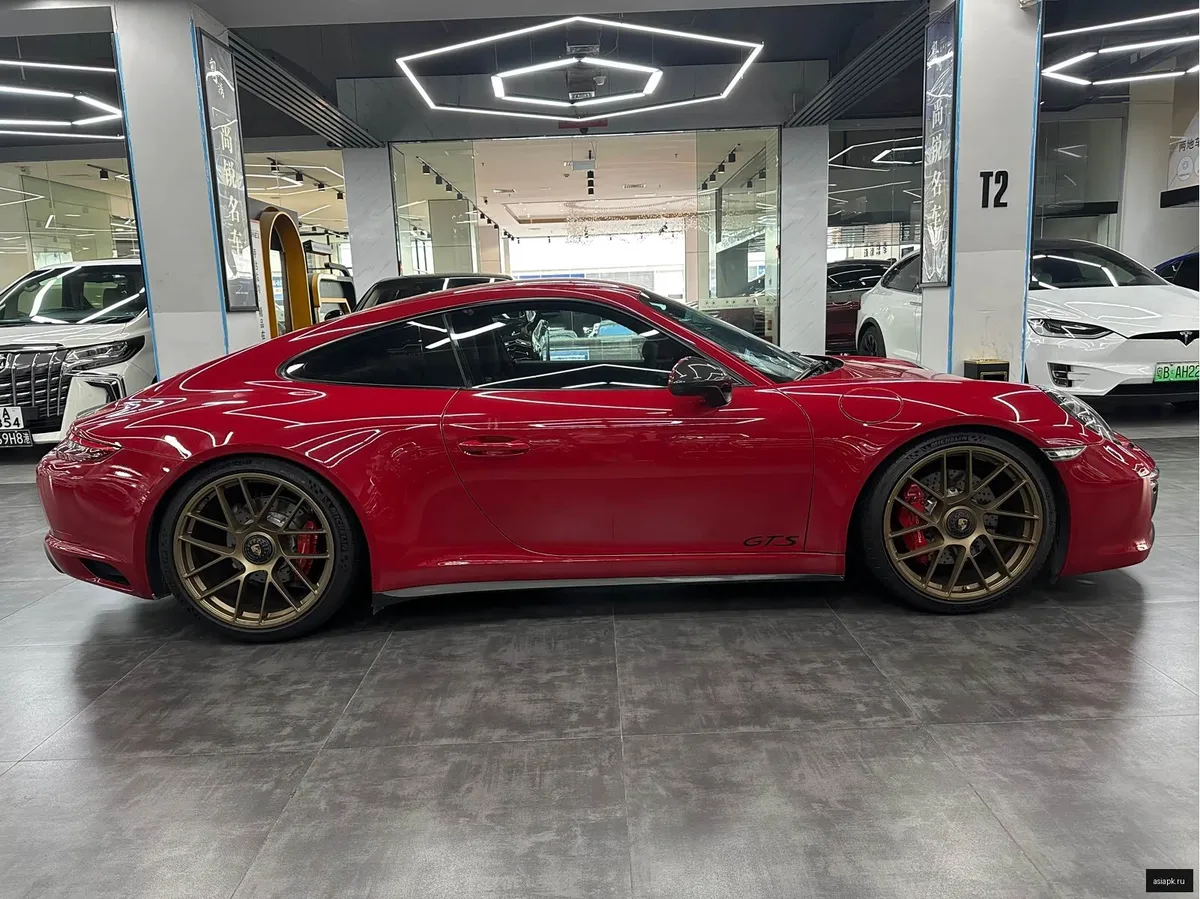 Porsche 911 5