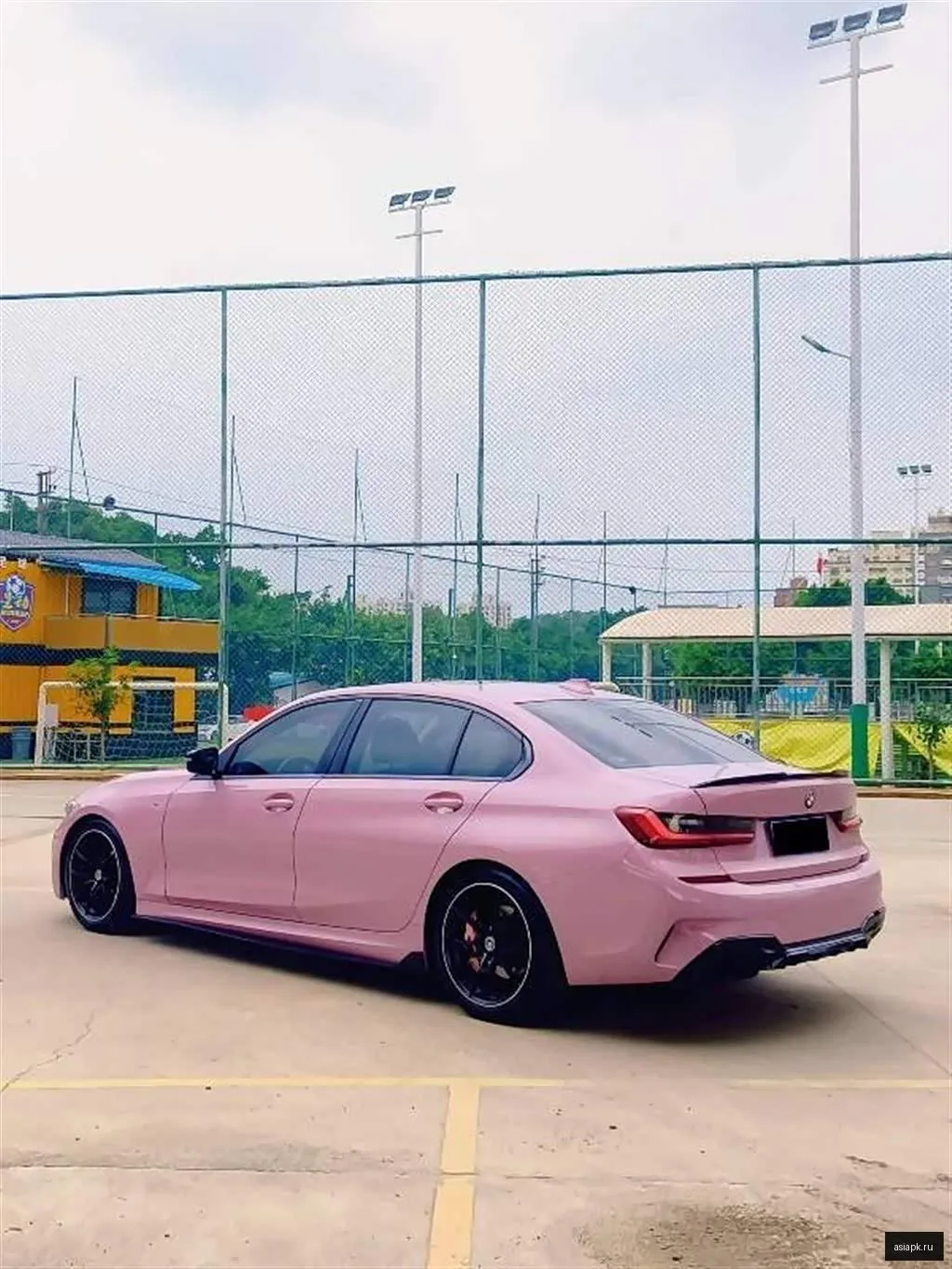 BMW 3-Series 4
