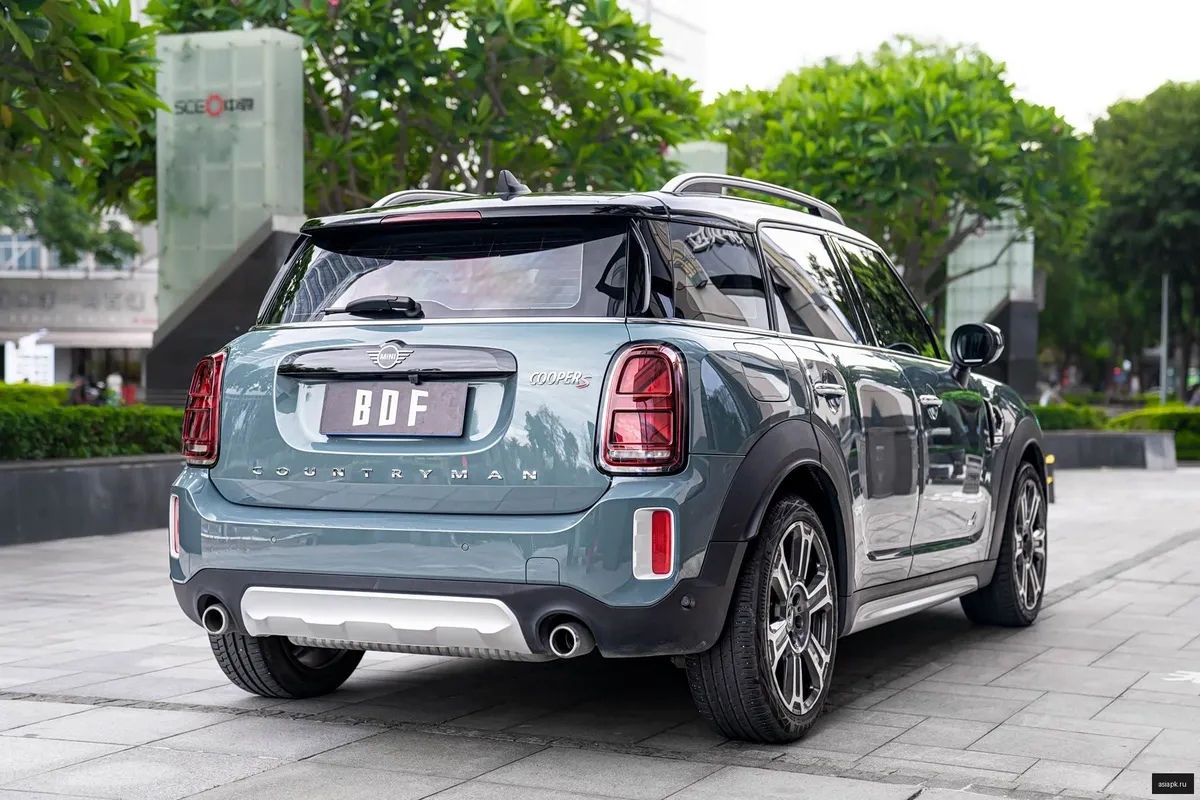 MINI Hatch 5