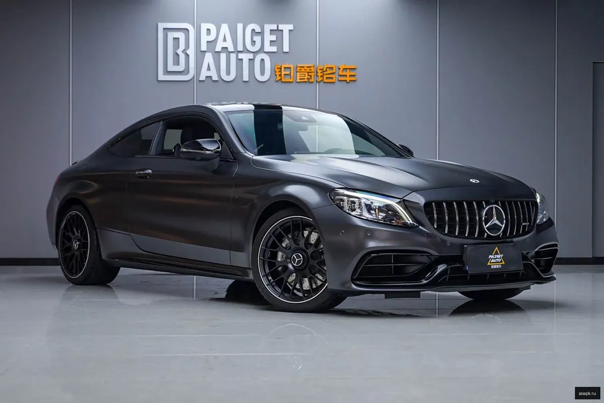 Mercedes-Benz C-Class 3