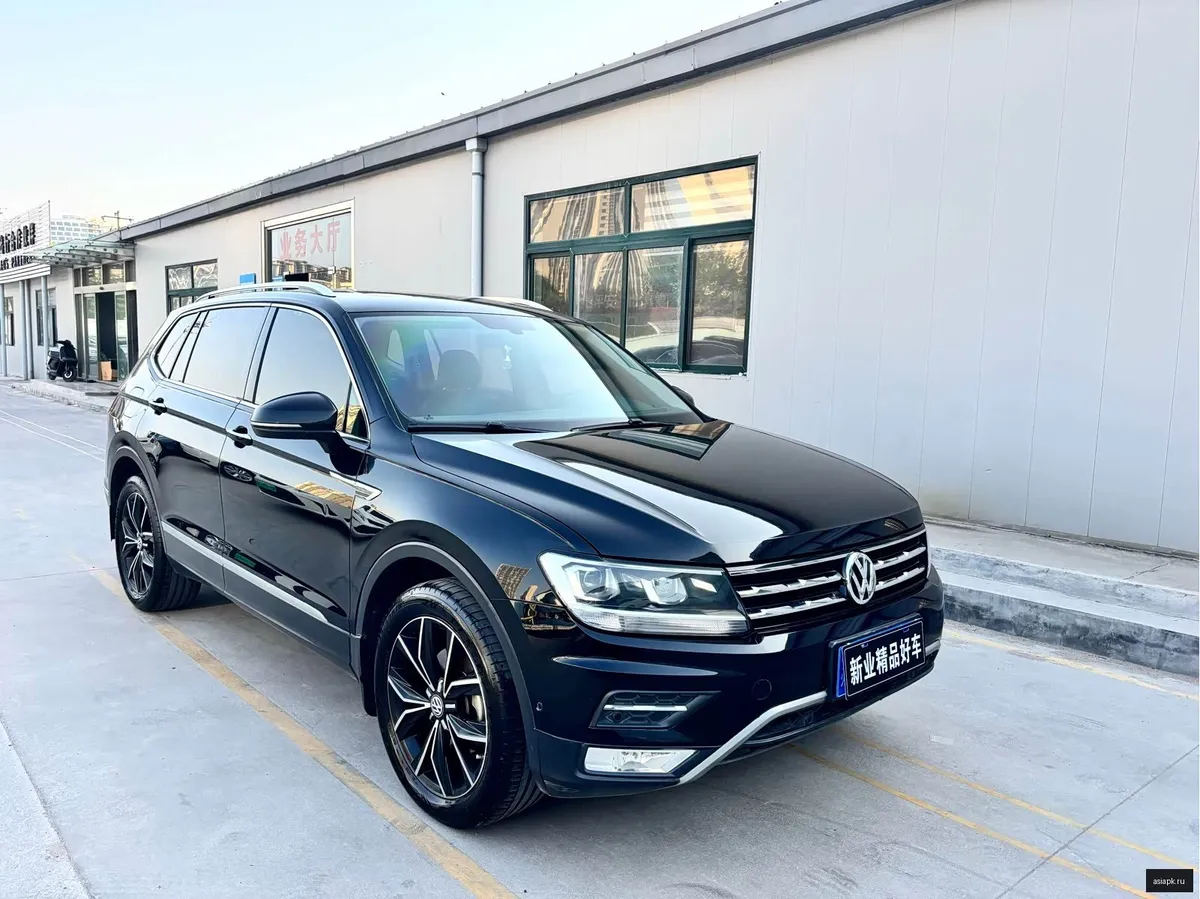 Volkswagen Tiguan L 2