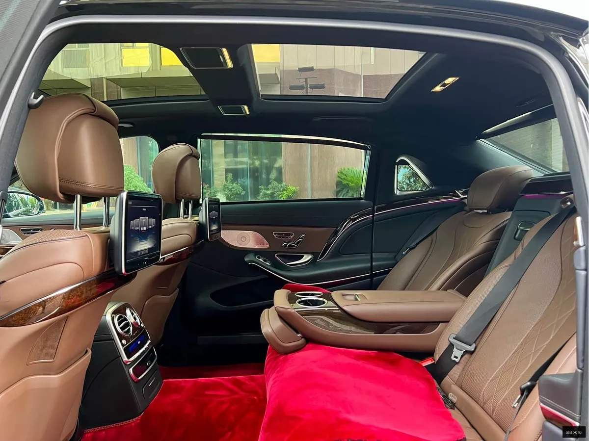 Mercedes-Benz S-Class 5