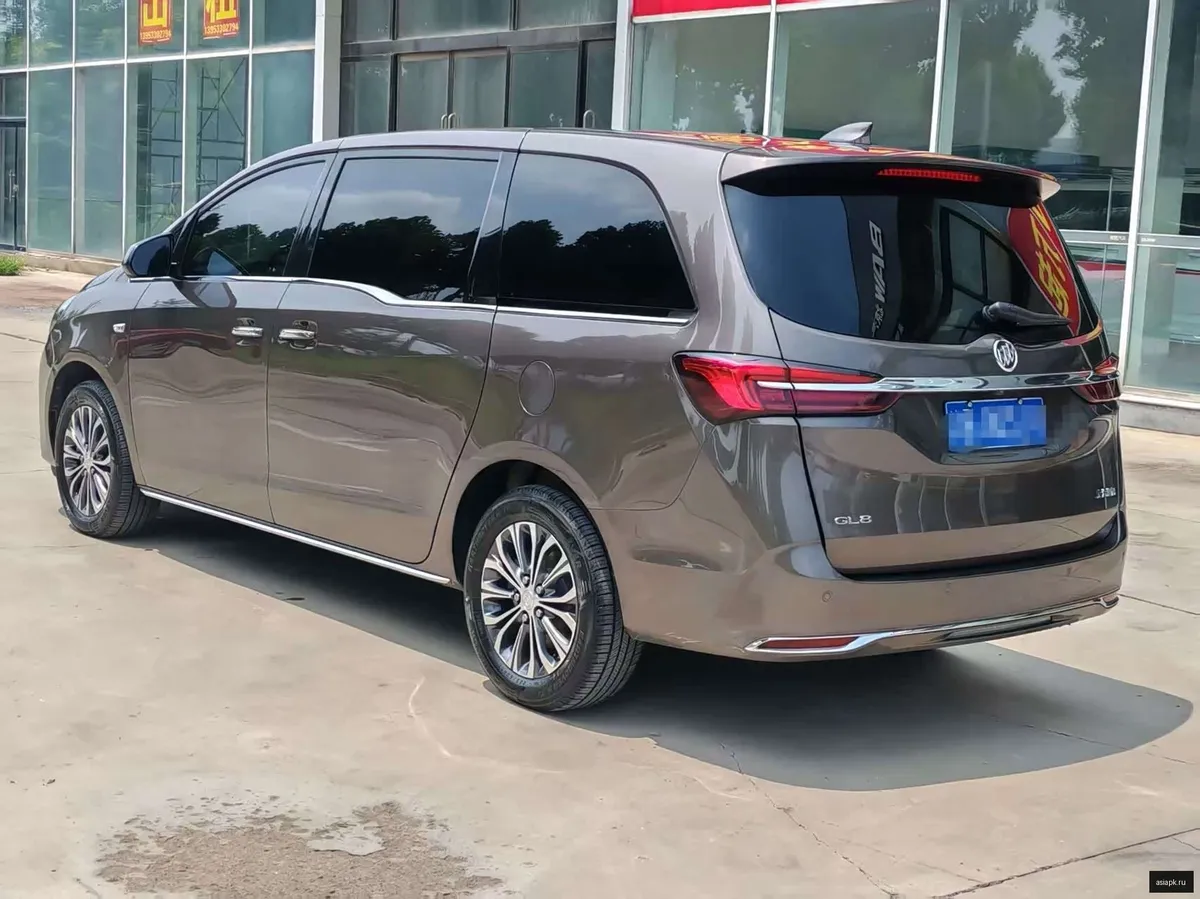 Buick GL8 6