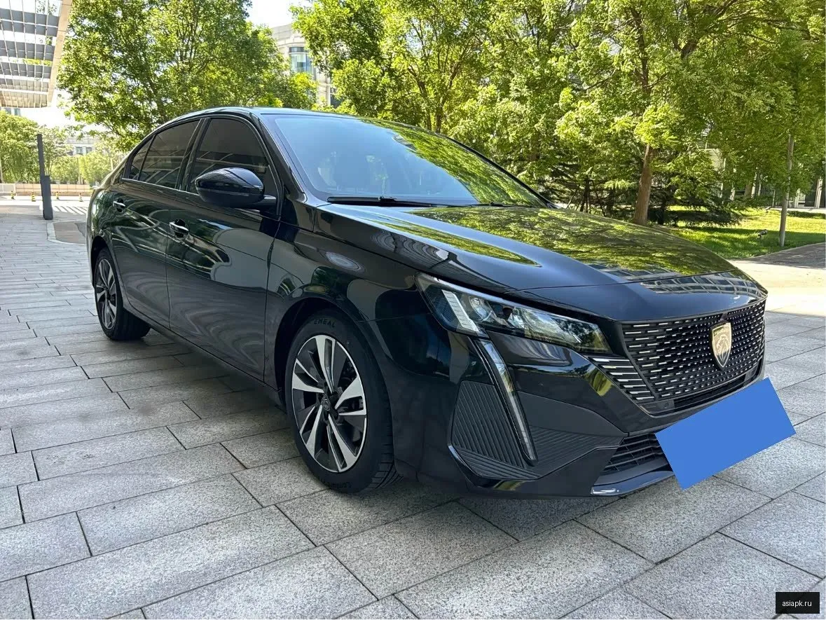 Peugeot 408 3