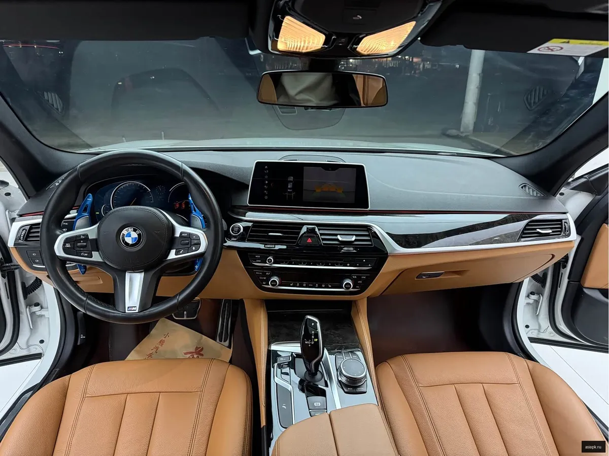 BMW 5-Series 6