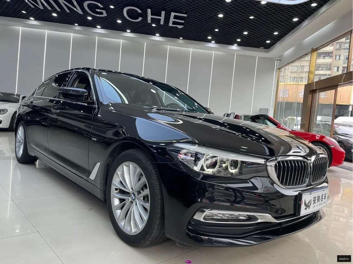 BMW 5-Series 3