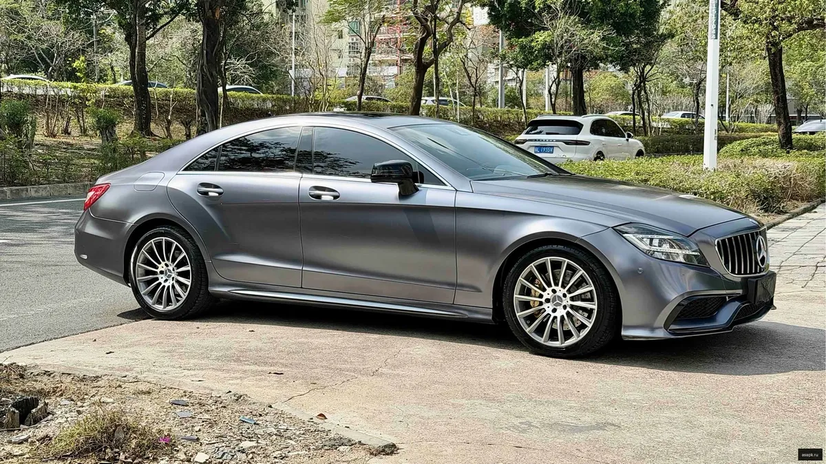 Mercedes-Benz CLS-Class 3