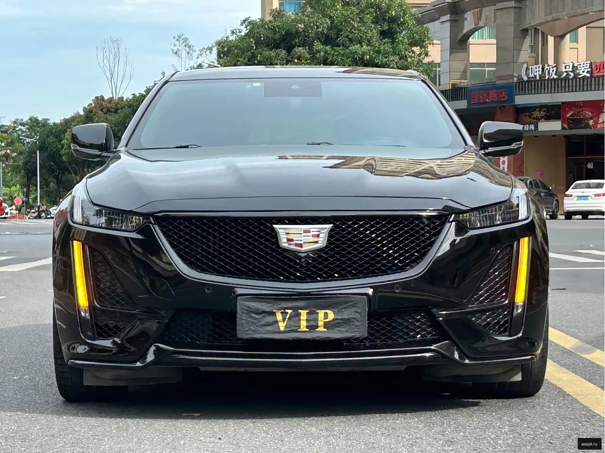 Cadillac CT5 2
