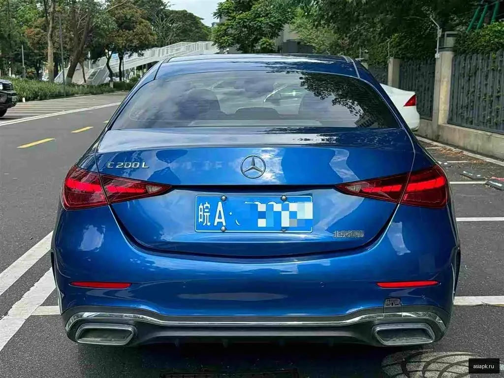 Mercedes-Benz C-Class 5