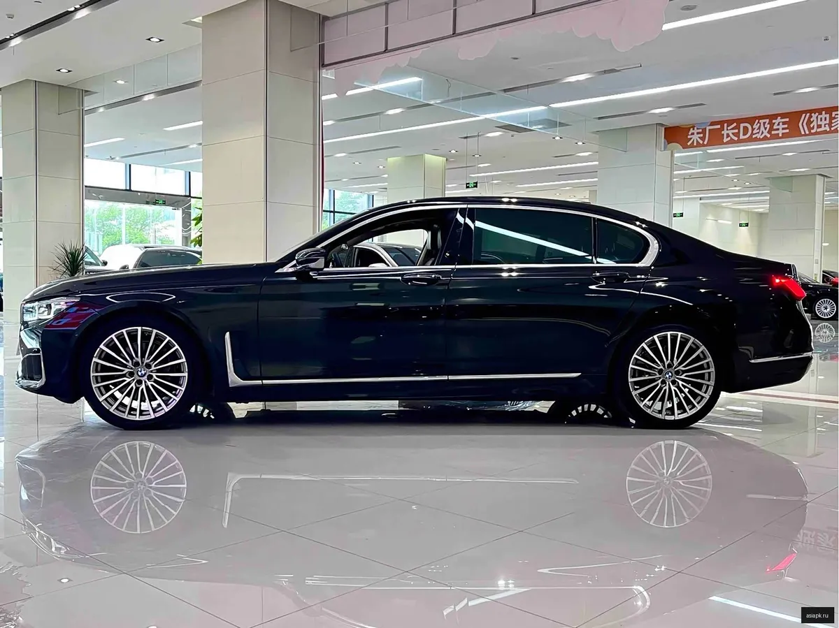 BMW 7-Series 3