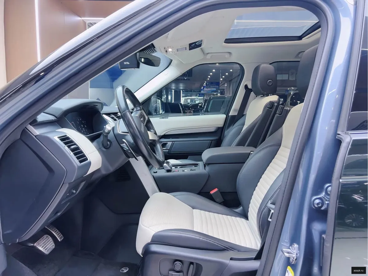 Land Rover Discovery 5