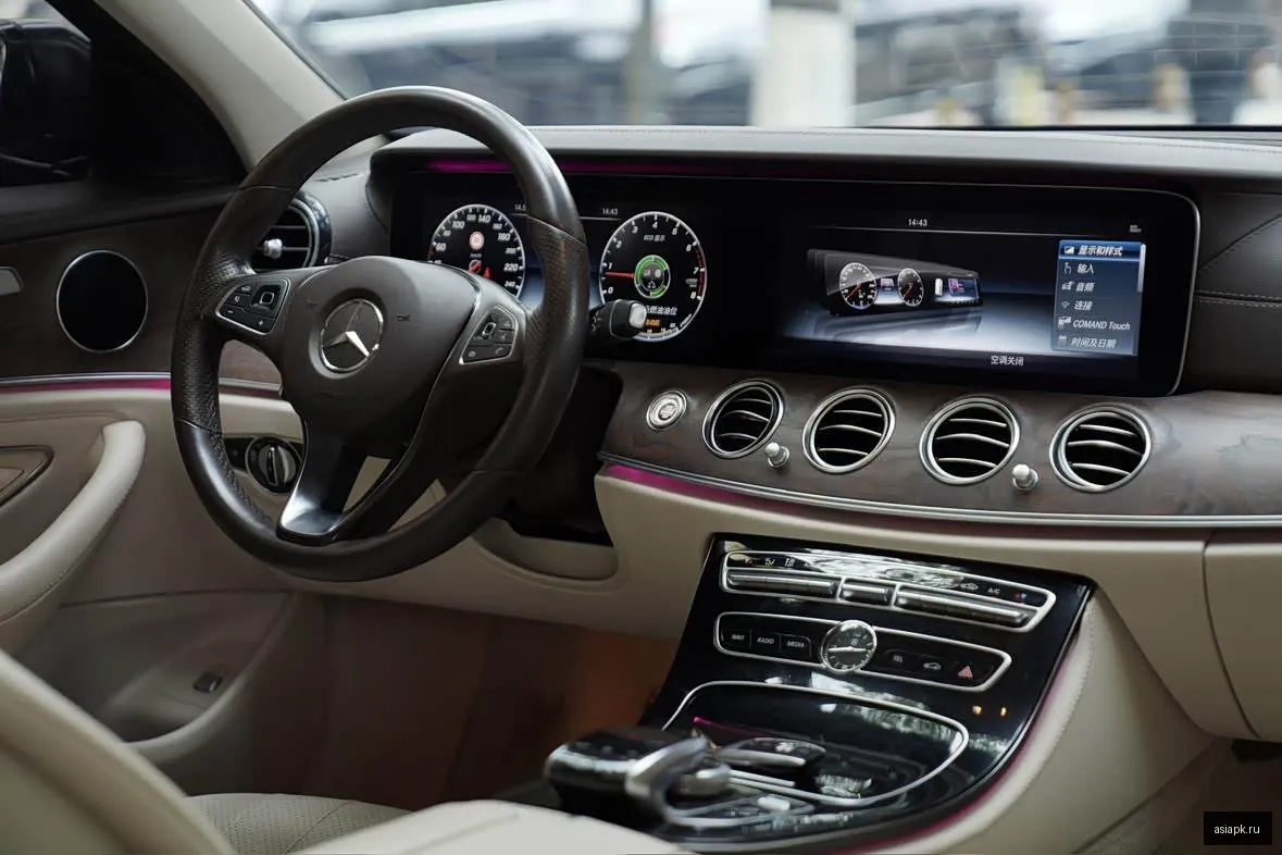 Mercedes-Benz E-Class 6