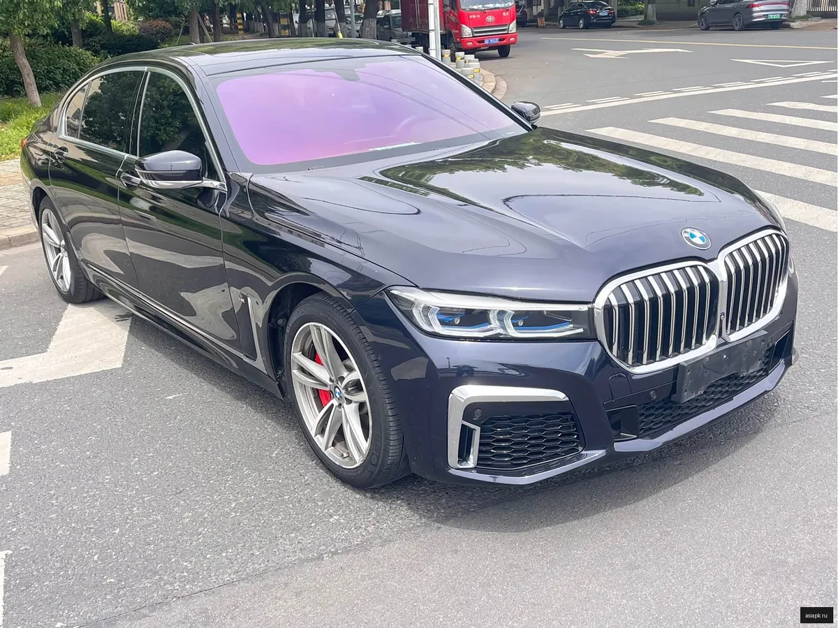 BMW 7-Series 3