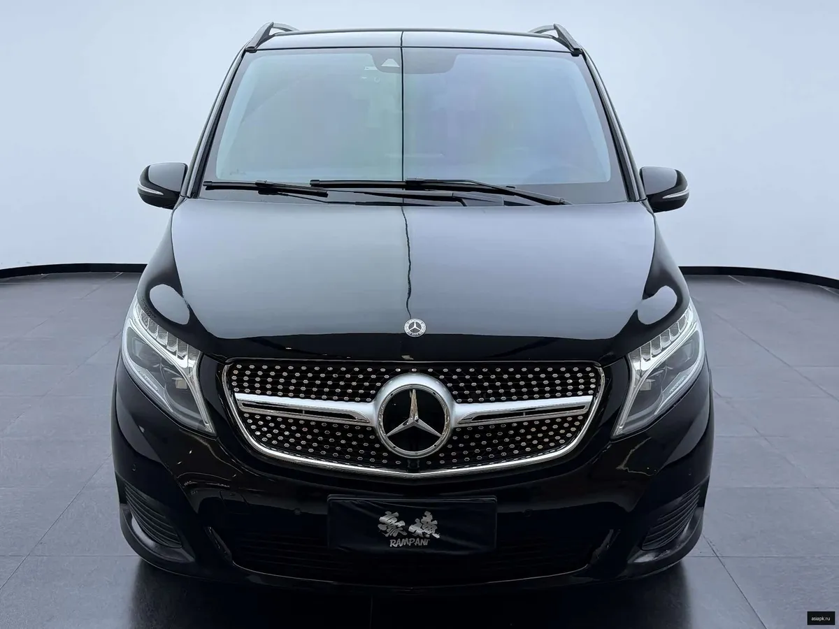 Mercedes-Benz V-Class 2