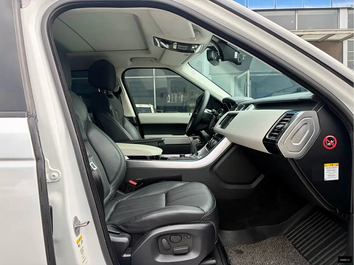 Land Rover Range Rover Sport 4
