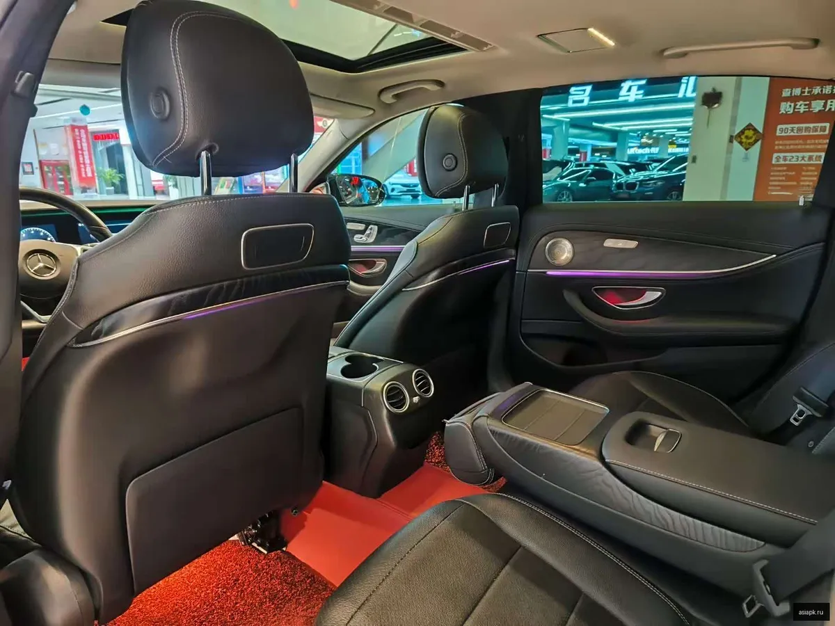 Mercedes-Benz E-Class 6