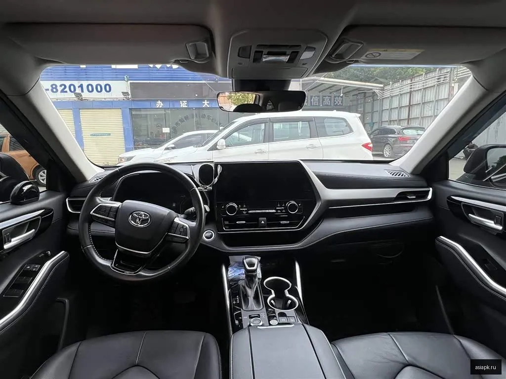Toyota Highlander 5