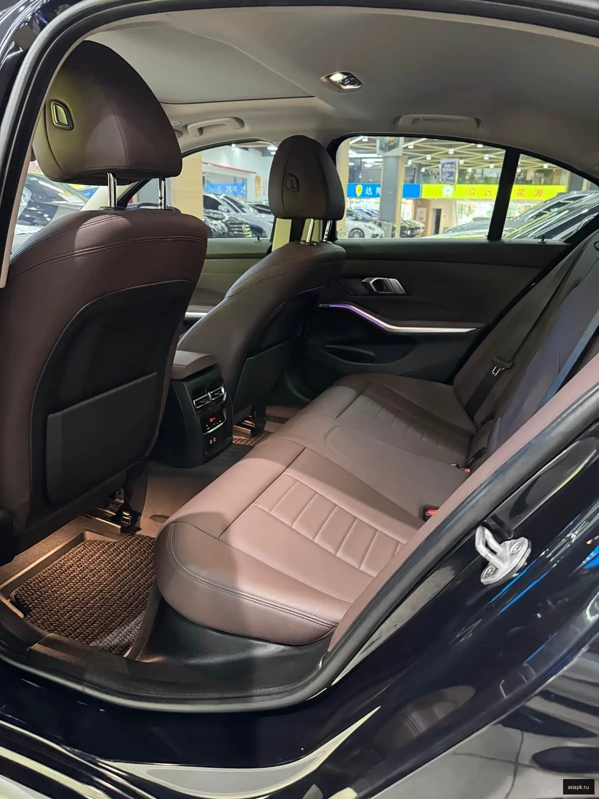 BMW 3-Series 6