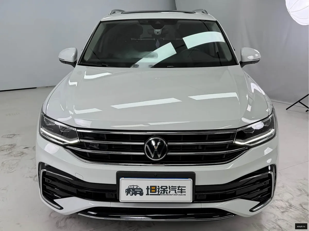 Volkswagen Tiguan L 2