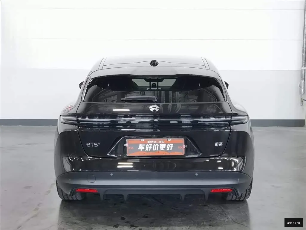 Nio ET5 4