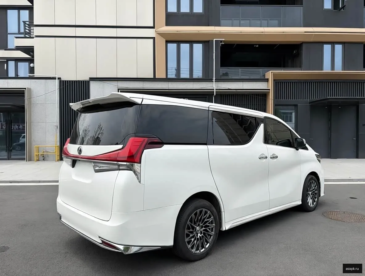 Toyota Alphard 5