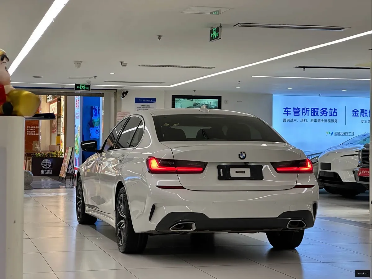 BMW 3-Series 5