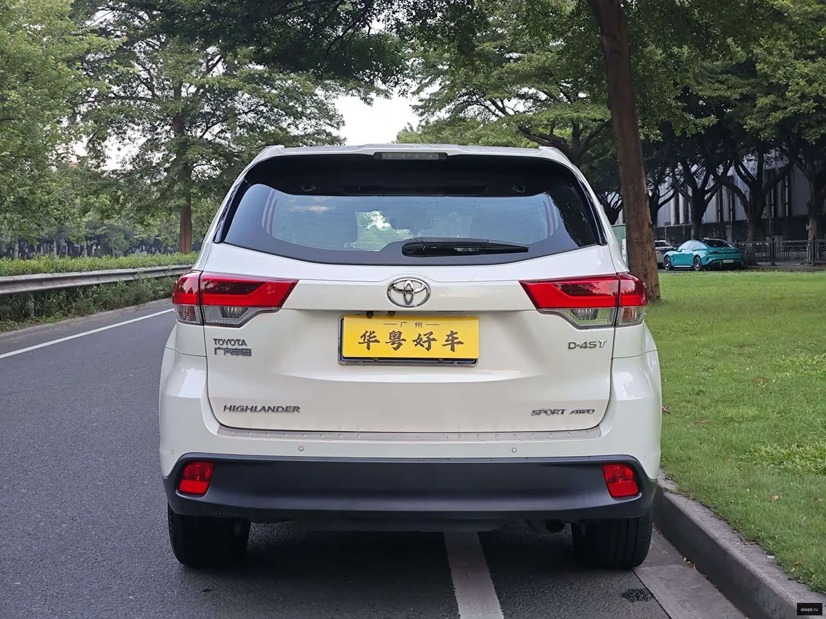 Toyota Highlander 3
