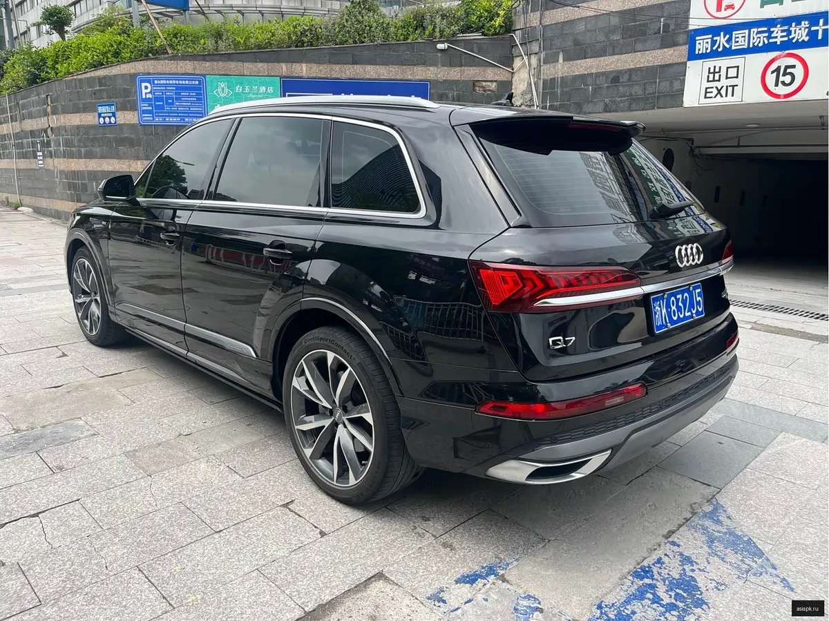 Audi Q7 3