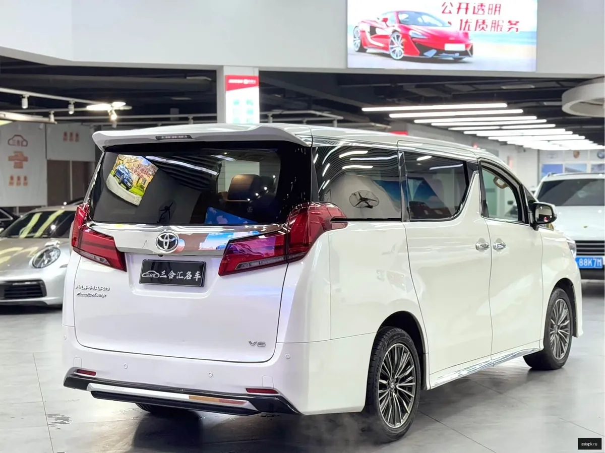 Toyota Alphard 5