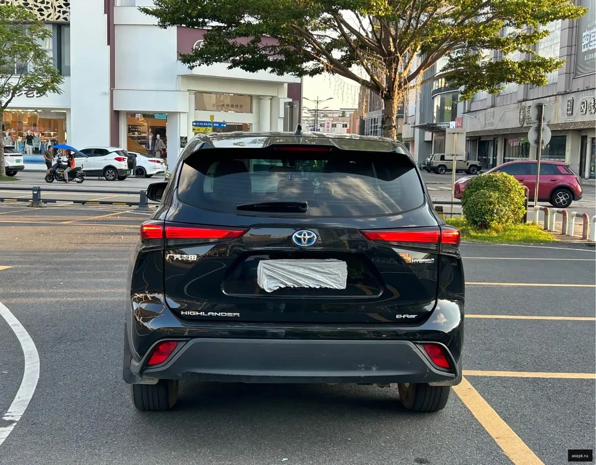 Toyota Highlander 6