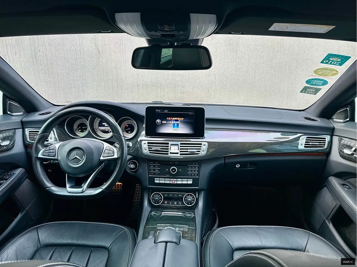 Mercedes-Benz CLS-Class 6