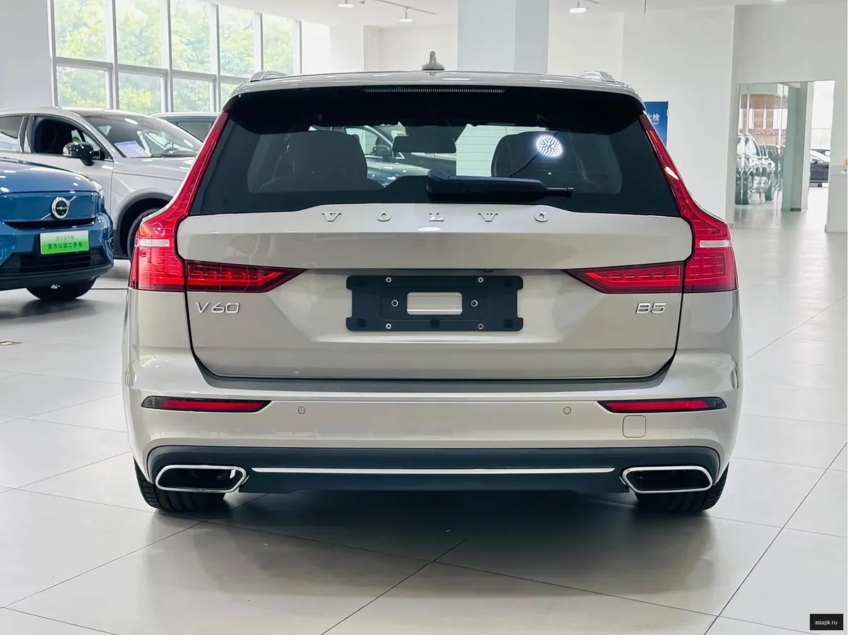 Volvo V60 6