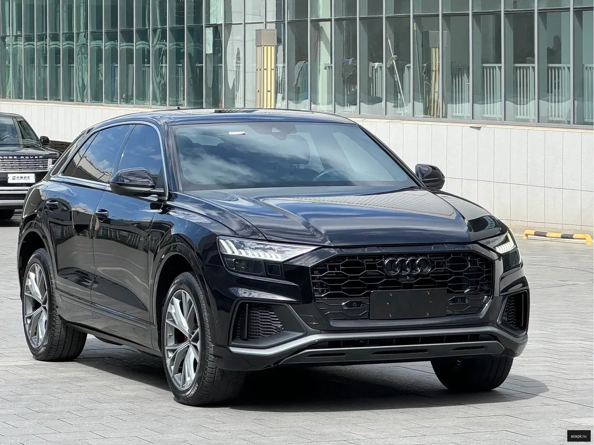 Audi Q8 3