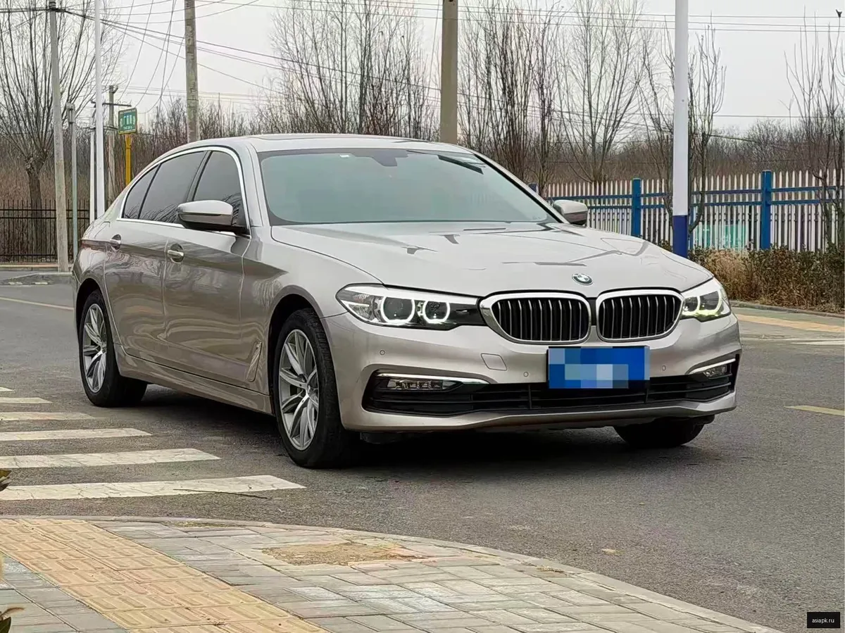 BMW 5-Series 3