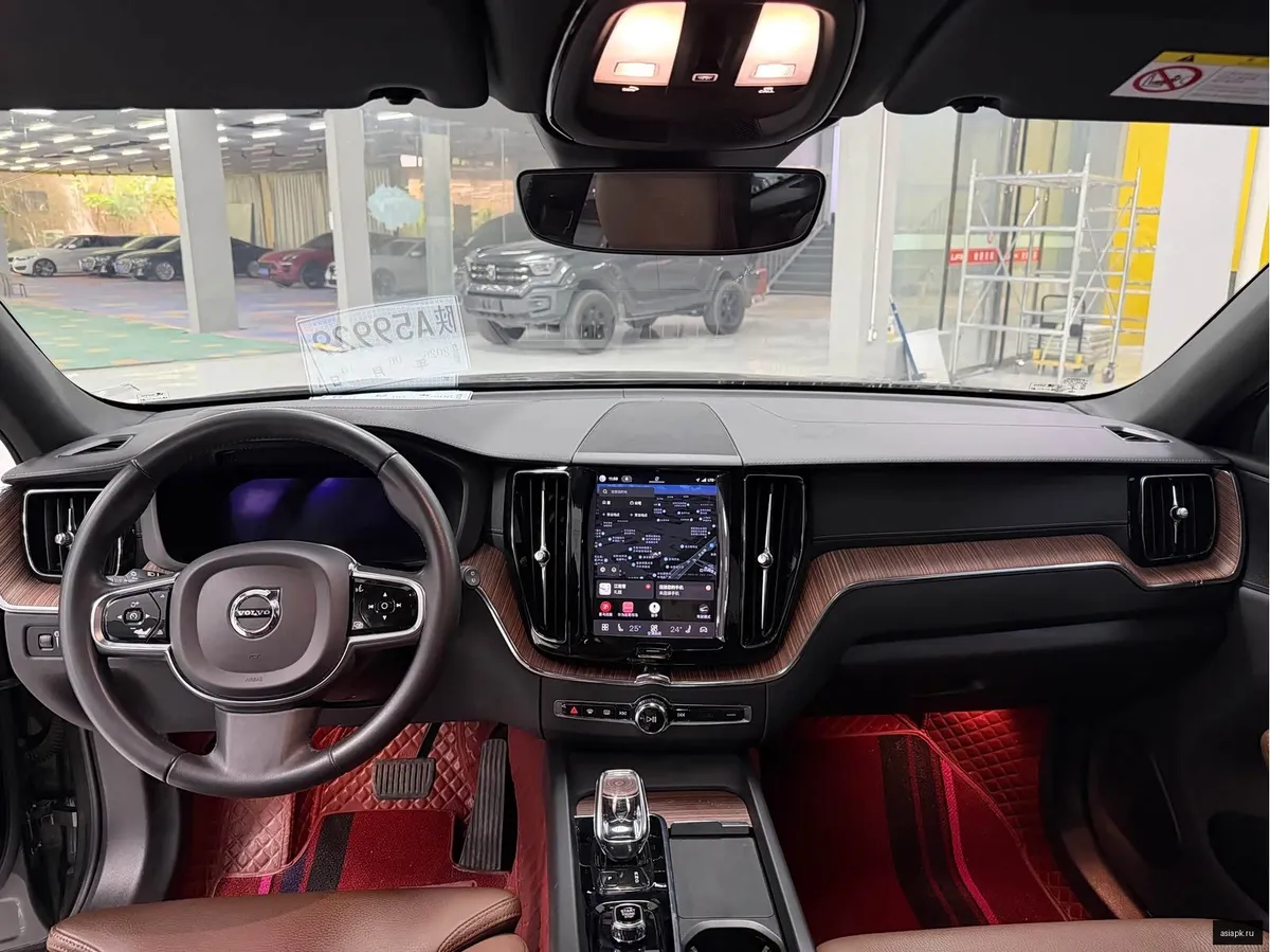 Volvo XC60 5
